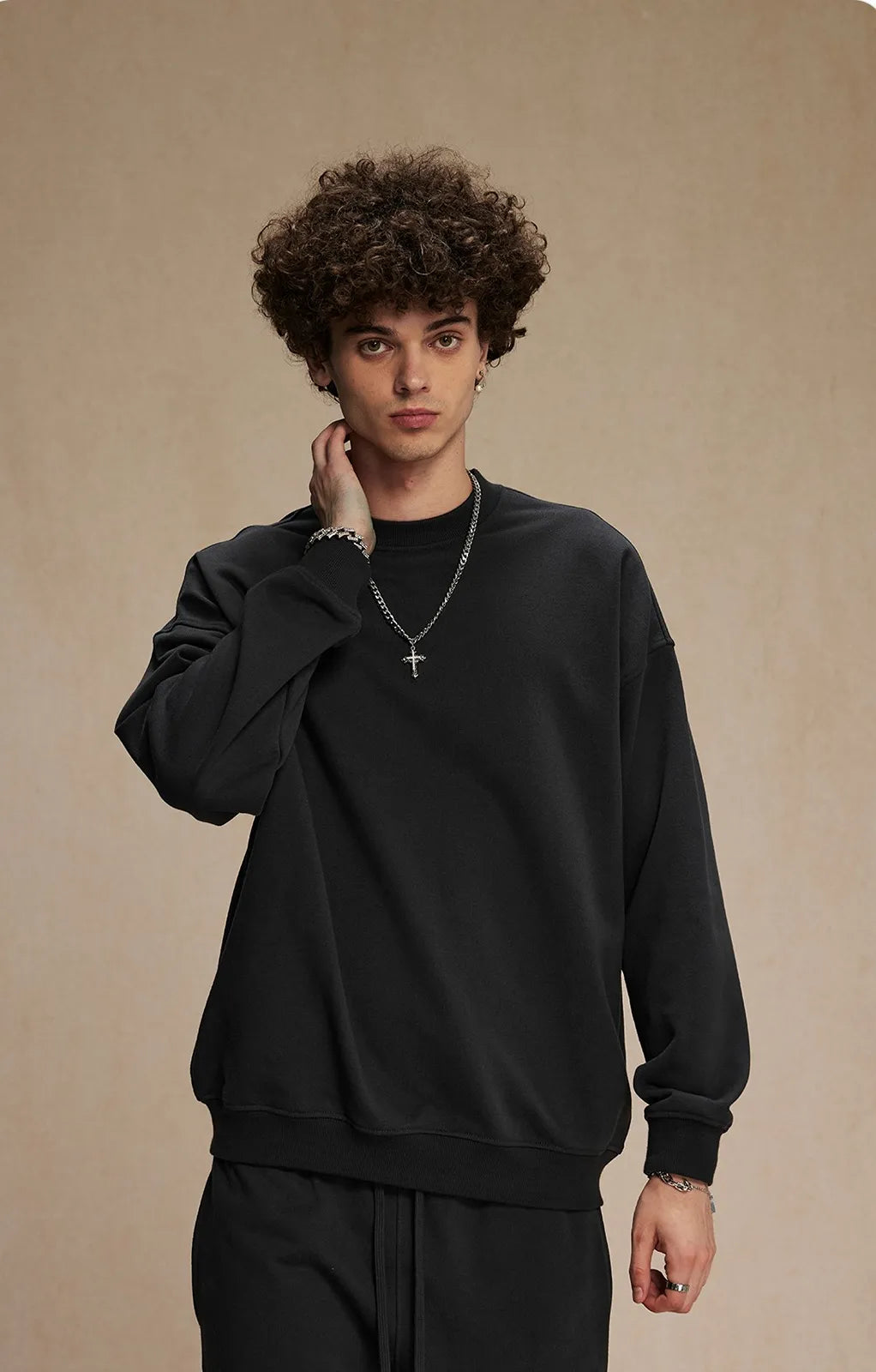 Essential Crewneck